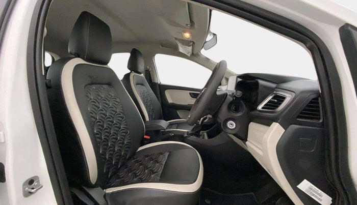 2022 Tata ALTROZ XMA PLUS PETROL, Petrol, Manual, 11,212 km, Right Side Front Door Cabin