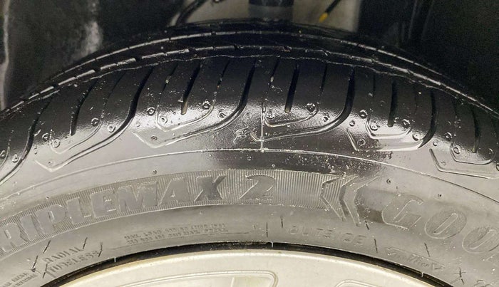 2022 Tata ALTROZ XMA PLUS PETROL, Petrol, Manual, 11,212 km, Left Front Tyre Tread