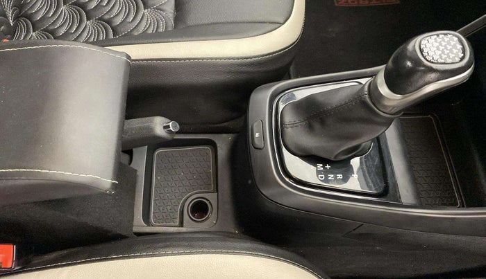 2022 Tata ALTROZ XMA PLUS PETROL, Petrol, Manual, 11,212 km, Gear Lever