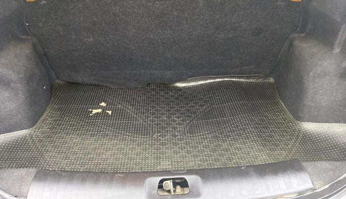 2013 Maruti Swift Dzire VXI AT, Petrol, Automatic, 56,604 km, Boot Inside