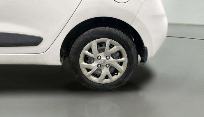 2017 Hyundai Grand i10 SPORTZ (O) 1.2 KAPPA VTVT, Petrol, Manual, 92,154 km, Left Rear Wheel