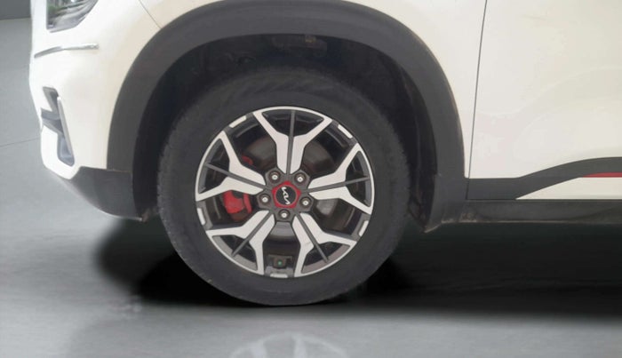 2022 KIA SELTOS GTX PLUS DCT 1.4 PETROL, Petrol, Automatic, 35,940 km, Left Front Wheel