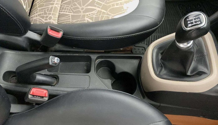 2019 Hyundai Grand i10 SPORTZ 1.2 KAPPA VTVT, Petrol, Manual, 78,225 km, Gear Lever