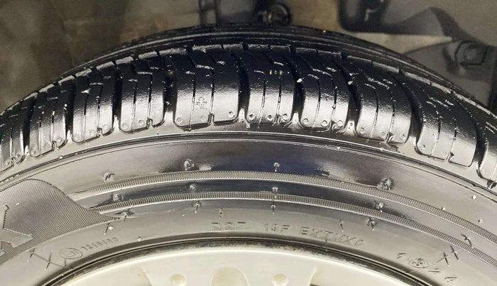 2017 Honda Amaze 1.2L I-VTEC S, Petrol, Manual, 60,075 km, Right Front Tyre Tread