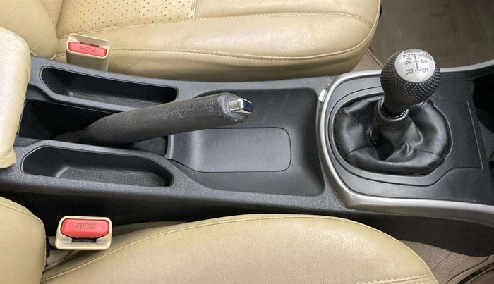 2016 Honda City 1.5L I-VTEC SV, Petrol, Manual, 70,632 km, Gear Lever