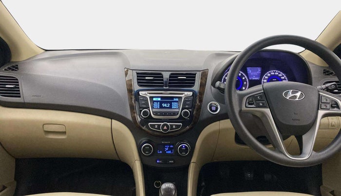 2015 Hyundai Verna FLUIDIC 4S 1.6 VTVT S(O), Petrol, Manual, 27,938 km, Dashboard