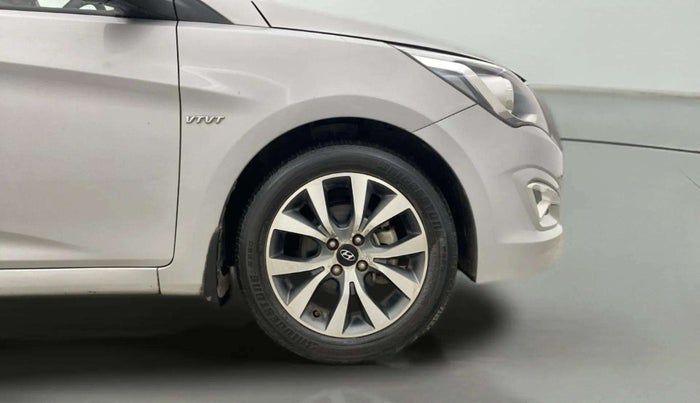 2015 Hyundai Verna FLUIDIC 4S 1.6 VTVT S(O), Petrol, Manual, 27,938 km, Right Front Wheel