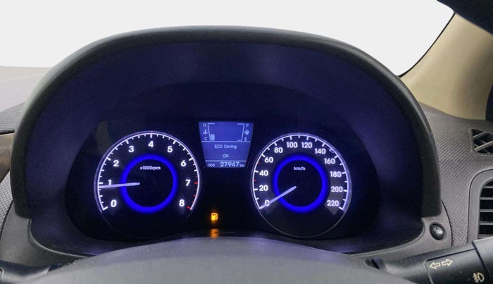 2015 Hyundai Verna FLUIDIC 4S 1.6 VTVT S(O), Petrol, Manual, 27,938 km, Odometer Image