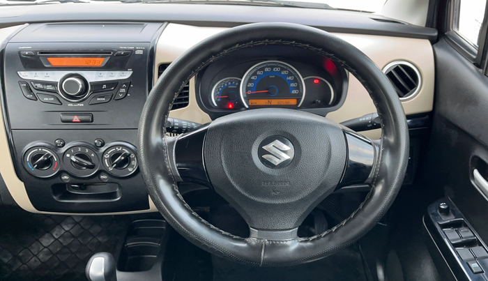 2017 Maruti Wagon R 1.0 VXI (O) AMT, Petrol, Automatic, 30,577 km, Steering Wheel Close Up