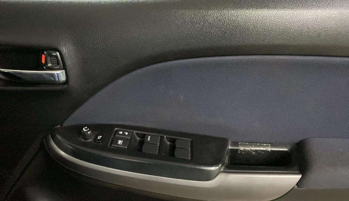 2019 Maruti Baleno ALPHA CVT PETROL 1.2, Petrol, Automatic, 39,973 km, Driver Side Door Panels Control