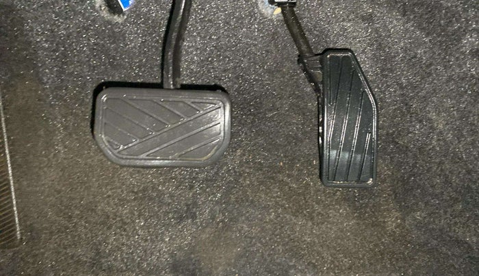 2019 Maruti Baleno ALPHA CVT PETROL 1.2, Petrol, Automatic, 39,973 km, Pedals