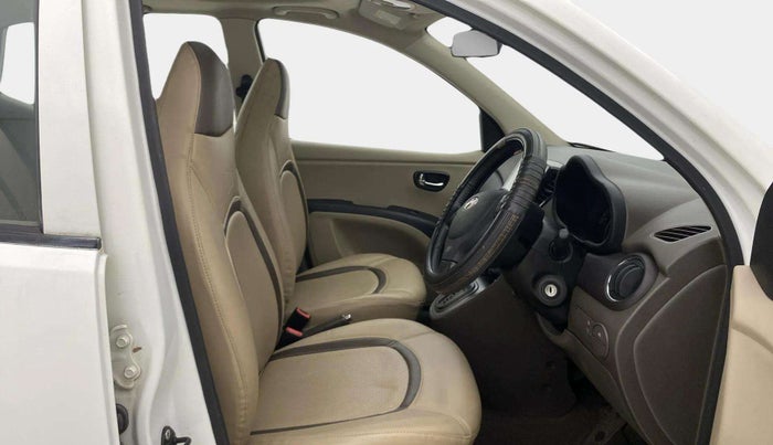 2013 Hyundai i10 ASTA 1.2 AT SUNROOF, Petrol, Automatic, 31,273 km, Right Side Front Door Cabin