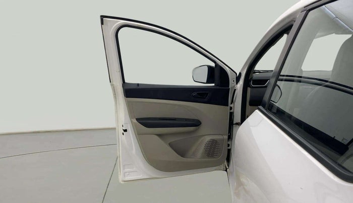 2021 Renault TRIBER RXT, Petrol, Manual, 18,678 km, LHS Front Door