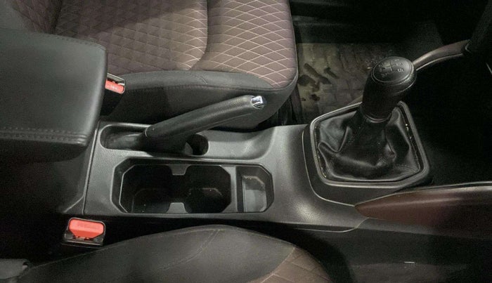 2023 Maruti Grand Vitara SIGMA SMART HYBRID, Petrol, Manual, 17,484 km, Gear Lever