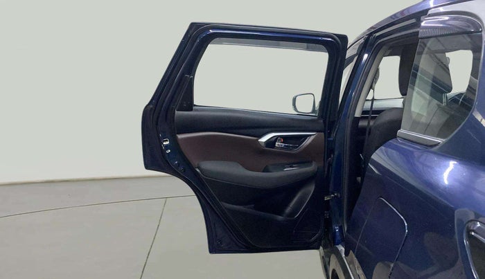 2023 Maruti Grand Vitara SIGMA SMART HYBRID, Petrol, Manual, 17,484 km, LHS Rear Door