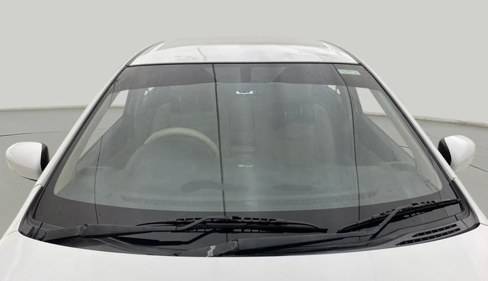2017 Maruti Ciaz ALPHA 1.4 PETROL, Petrol, Manual, 75,643 km, Front Windshield