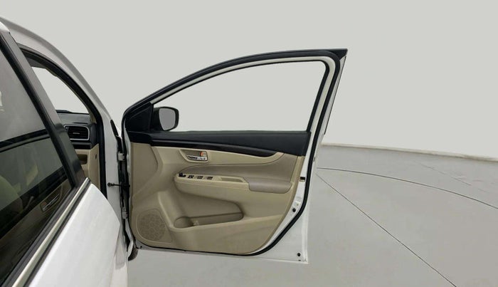2017 Maruti Ciaz ALPHA 1.4 PETROL, Petrol, Manual, 75,643 km, RHS Front Door