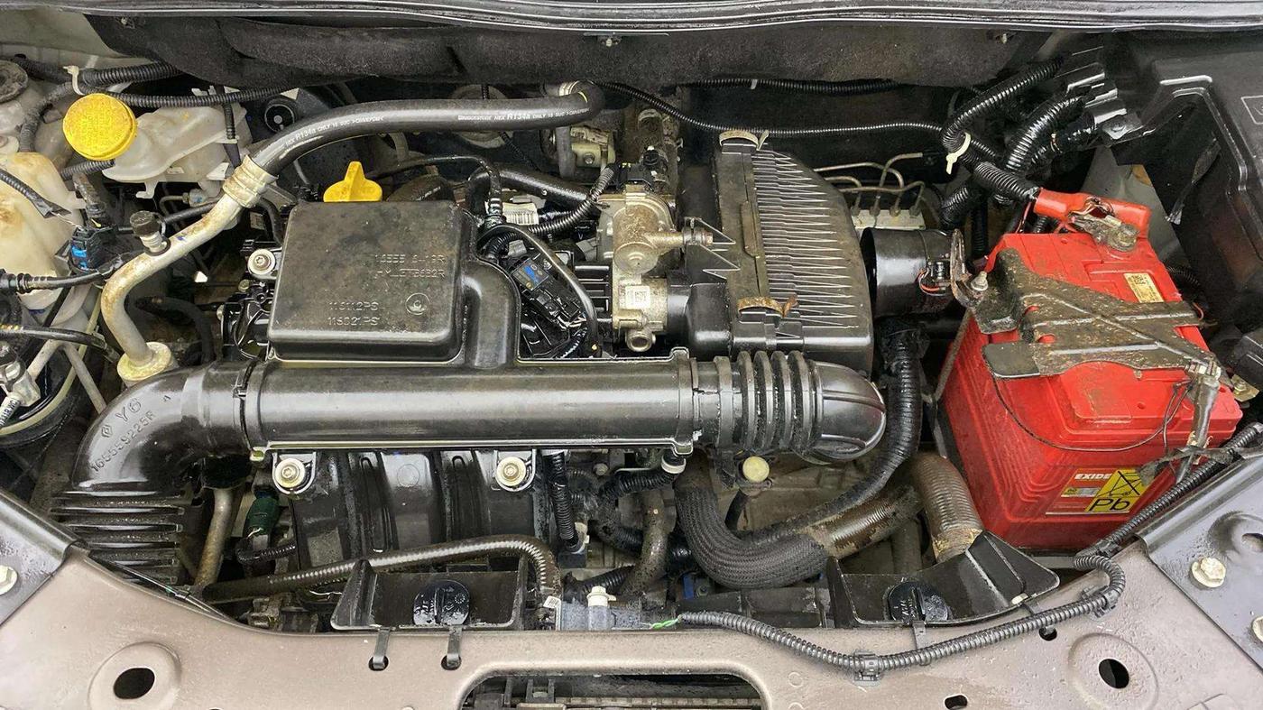 2022 Nissan MAGNITE XE, Petrol, Manual, 13,520 km, Engine View