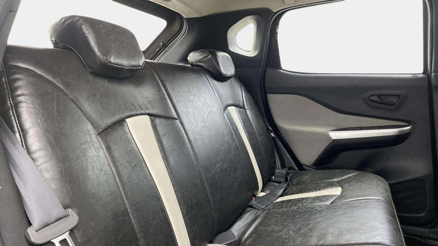 2022 Nissan MAGNITE XE, Petrol, Manual, 13,520 km, Right Side Rear Door Cabin