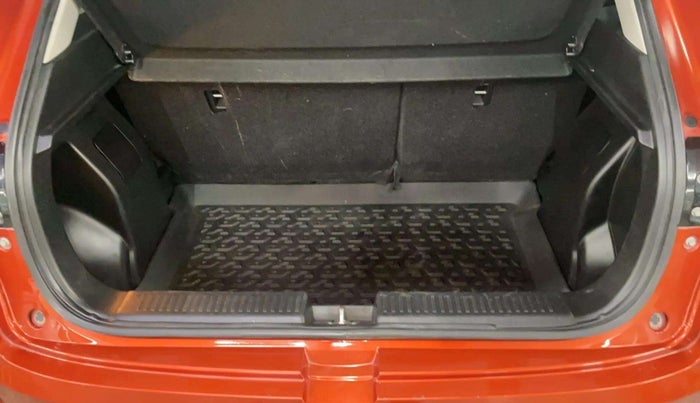 2024 Toyota Urban Cruiser Taisor V 1.0 Petrol AT, Petrol, Automatic, 13,741 km, Boot Inside