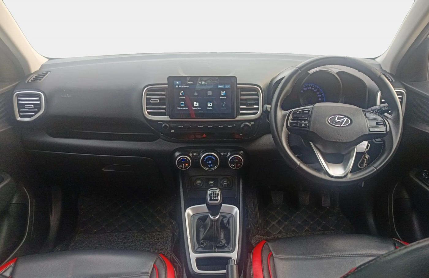 2019 Hyundai VENUE SX 1.4 CRDI, Diesel, Manual, 71,542 km, Dashboard