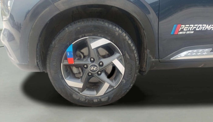 2019 Hyundai VENUE SX 1.4 CRDI, Diesel, Manual, 71,542 km, Left Front Wheel