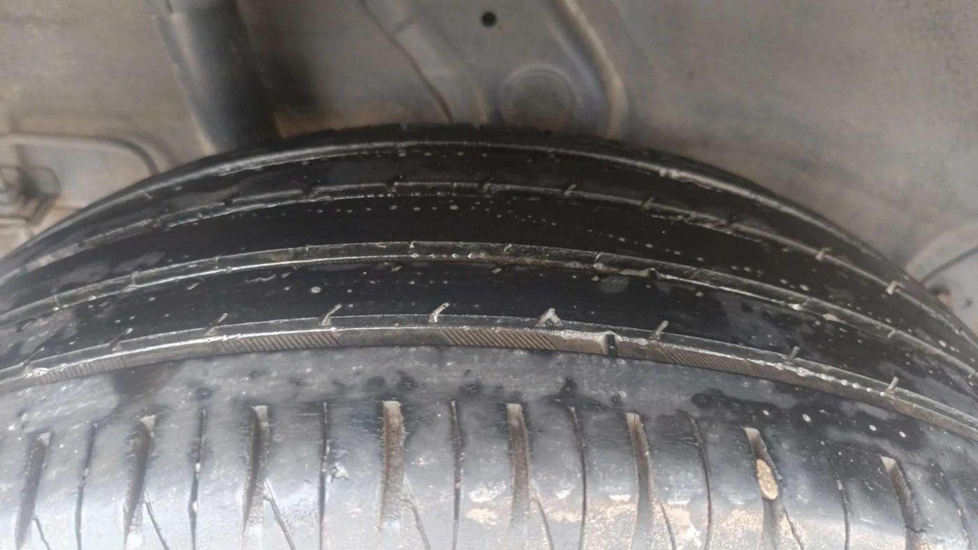 2019 Hyundai VENUE SX 1.4 CRDI, Diesel, Manual, 71,542 km, Left Front Tyre Tread