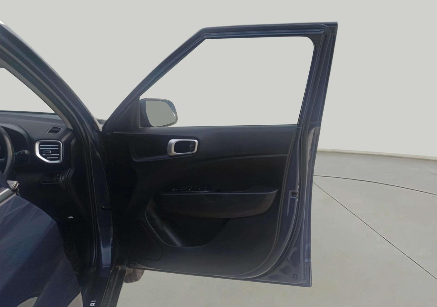 2019 Hyundai VENUE SX 1.4 CRDI, Diesel, Manual, 71,542 km, RHS Front Door
