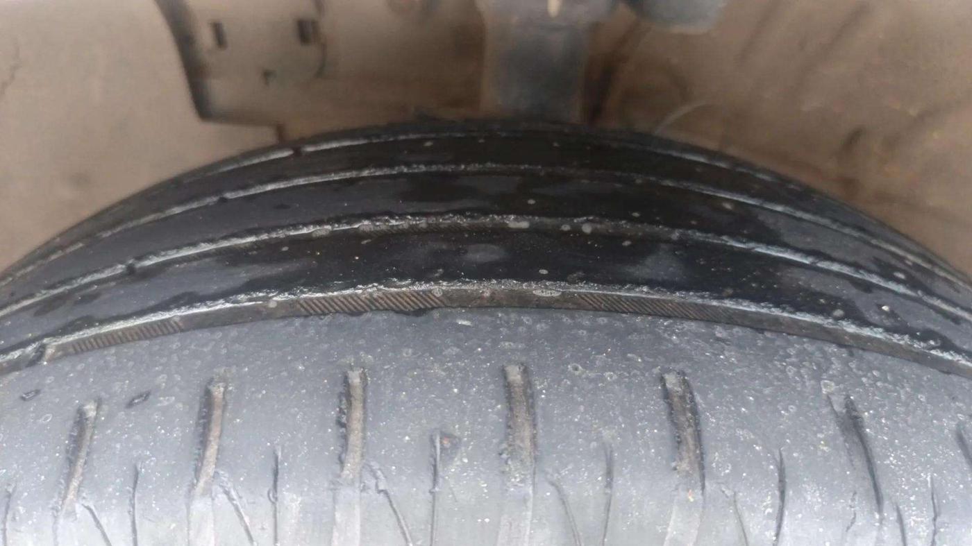2019 Hyundai VENUE SX 1.4 CRDI, Diesel, Manual, 71,542 km, Left Rear Tyre Tread
