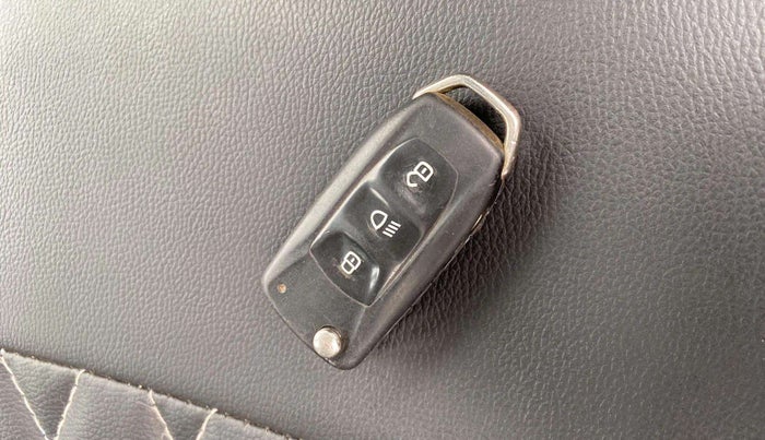 2018 Tata TIGOR XT PETROL, Petrol, Manual, 78,706 km, Key Close Up