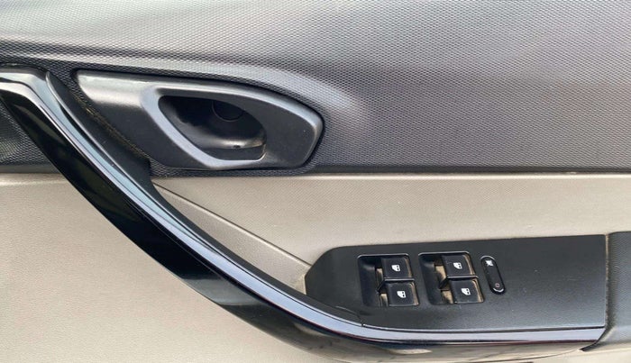 2017 Tata Tiago XM PETROL, Petrol, Manual, 33,373 km, Driver Side Door Panels Control