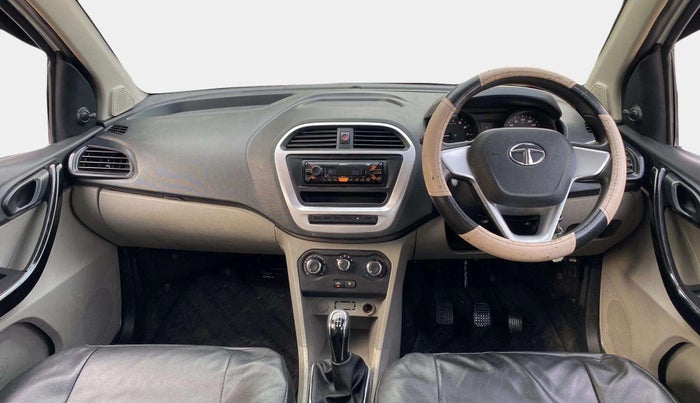 2017 Tata Tiago XM PETROL, Petrol, Manual, 33,373 km, Dashboard