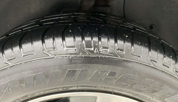 2018 Hyundai Creta SX AT 1.6 PETROL, Petrol, Automatic, 31,984 km, Left Rear Tyre Tread