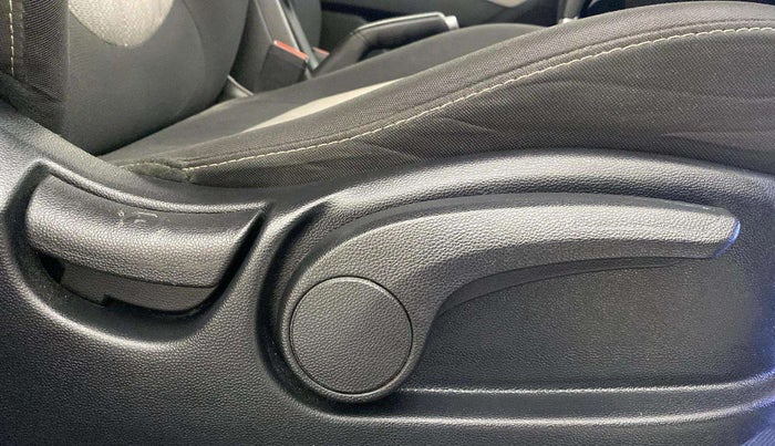 2018 Hyundai Creta SX AT 1.6 PETROL, Petrol, Automatic, 31,984 km, Driver Side Adjustment Panel