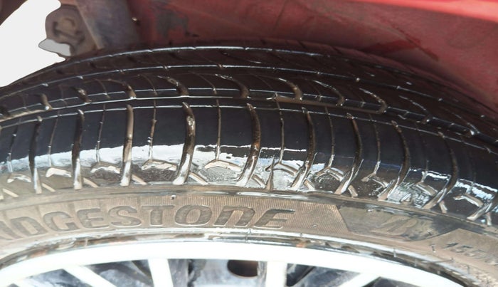 2013 Maruti Wagon R 1.0 VXI, CNG, Manual, 82,632 km, Right Rear Tyre Tread