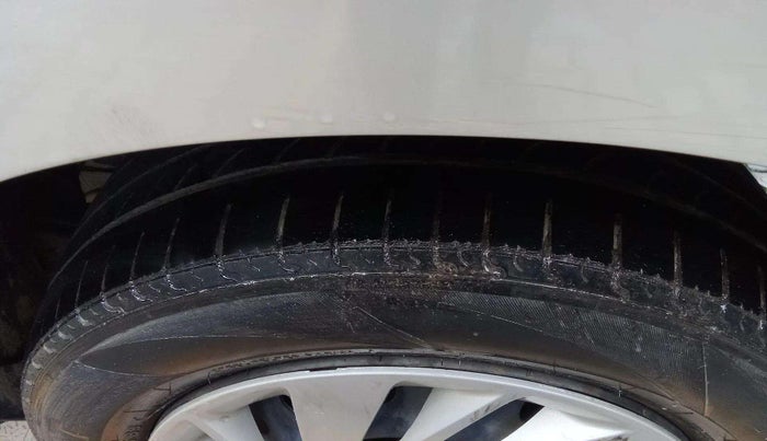 2019 Maruti Ertiga VXI SHVS, Petrol, Manual, 1,08,511 km, Left Rear Tyre Tread
