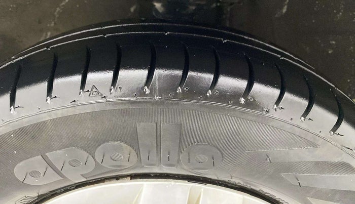 2017 Maruti Alto 800 LXI, Petrol, Manual, 76,233 km, Right Front Tyre Tread
