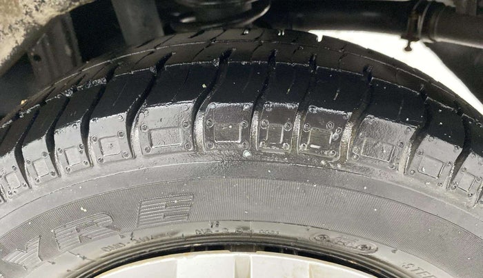 2017 Maruti Alto 800 LXI, Petrol, Manual, 76,233 km, Right Rear Tyre Tread