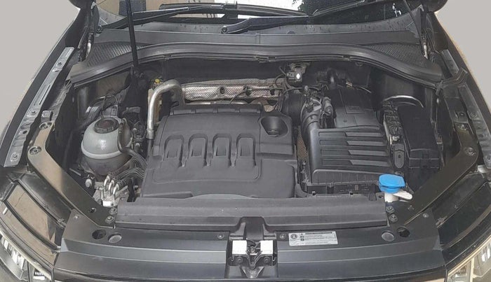 2019 Volkswagen TIGUAN HIGHLINE TDI AT, Diesel, Automatic, 76,175 km, Engine View