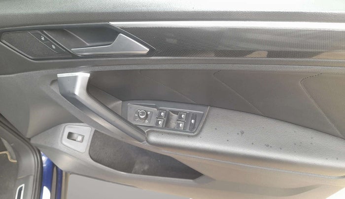 2019 Volkswagen TIGUAN HIGHLINE TDI AT, Diesel, Automatic, 76,175 km, Driver Side Door Panels Control
