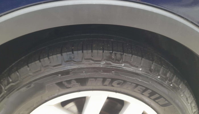 2019 Volkswagen TIGUAN HIGHLINE TDI AT, Diesel, Automatic, 76,175 km, Right Rear Tyre Tread