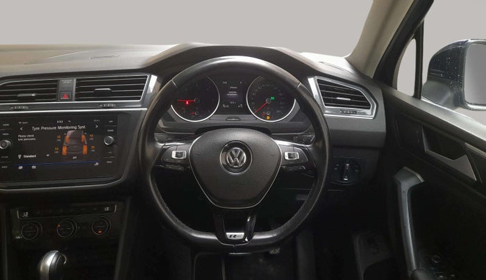 2019 Volkswagen TIGUAN HIGHLINE TDI AT, Diesel, Automatic, 76,175 km, Steering Wheel Close Up