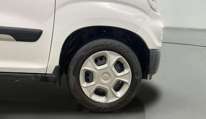 2022 Maruti S PRESSO VXI, Petrol, Manual, 26,676 km, Right Front Wheel