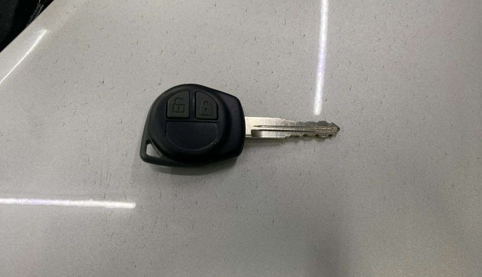 2014 Maruti Swift Dzire VXI, Petrol, Manual, 39,689 km, Key Close Up