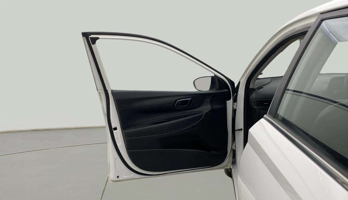 2023 Hyundai NEW I20 SPORTZ 1.2 MT, Petrol, Manual, 34,125 km, LHS Front Door