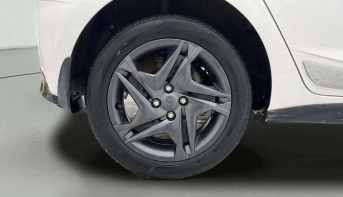 2023 Hyundai NEW I20 SPORTZ 1.2 MT, Petrol, Manual, 34,125 km, Right Rear Wheel