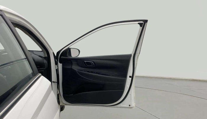 2023 Hyundai NEW I20 SPORTZ 1.2 MT, Petrol, Manual, 34,125 km, RHS Front Door