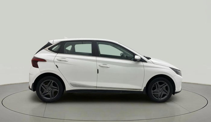 2023 Hyundai NEW I20 SPORTZ 1.2 MT, Petrol, Manual, 34,125 km, Right Side View
