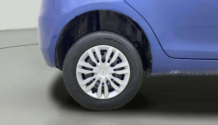2012 Maruti Swift VXI, Petrol, Manual, 73,136 km, Right Rear Wheel