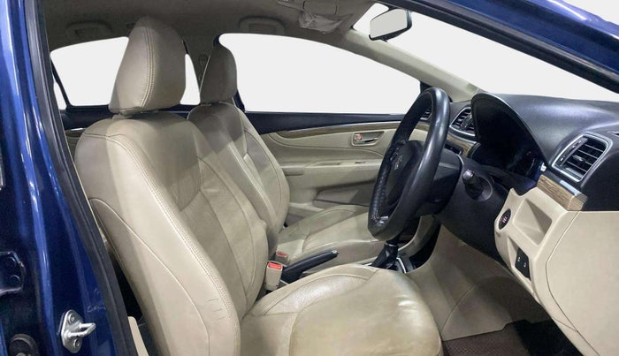 2019 Maruti Ciaz ALPHA  AT 1.5 SHVS PETROL, Petrol, Automatic, 35,469 km, Right Side Front Door Cabin